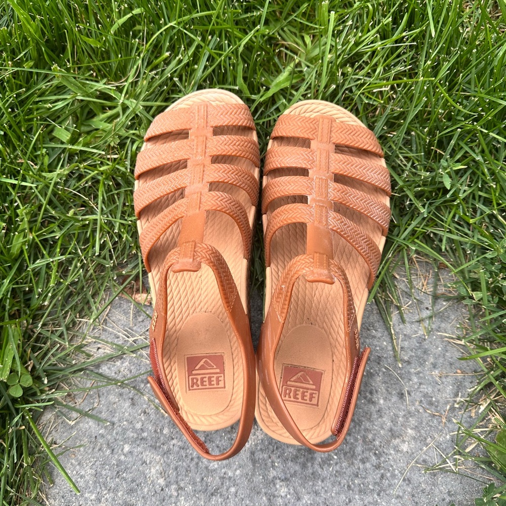 Reef Women's Tan Strappy Sandals